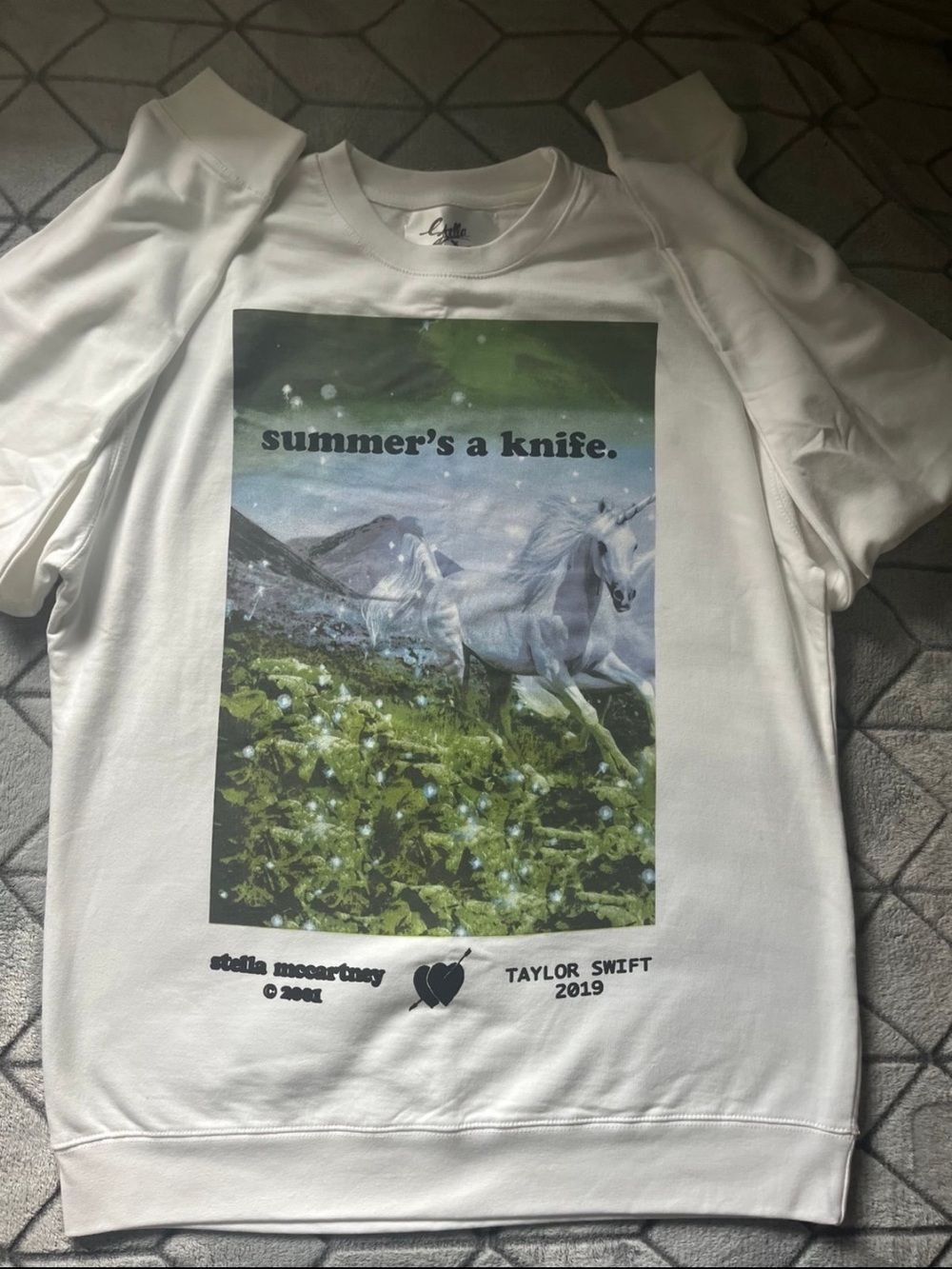 Taylor Swift Stella McCartney Summer's a Knife Crewneck Unicorn RARE XXL